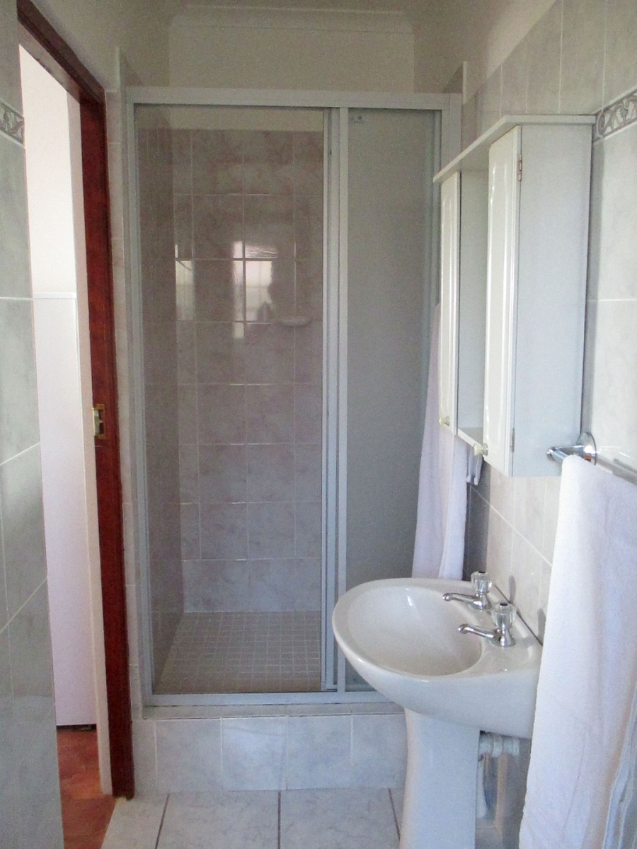 To Let 1 Bedroom Property for Rent in Bakoven Western Cape
